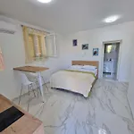 7 Vrbnik (Primorje-Gorski Kotar)
